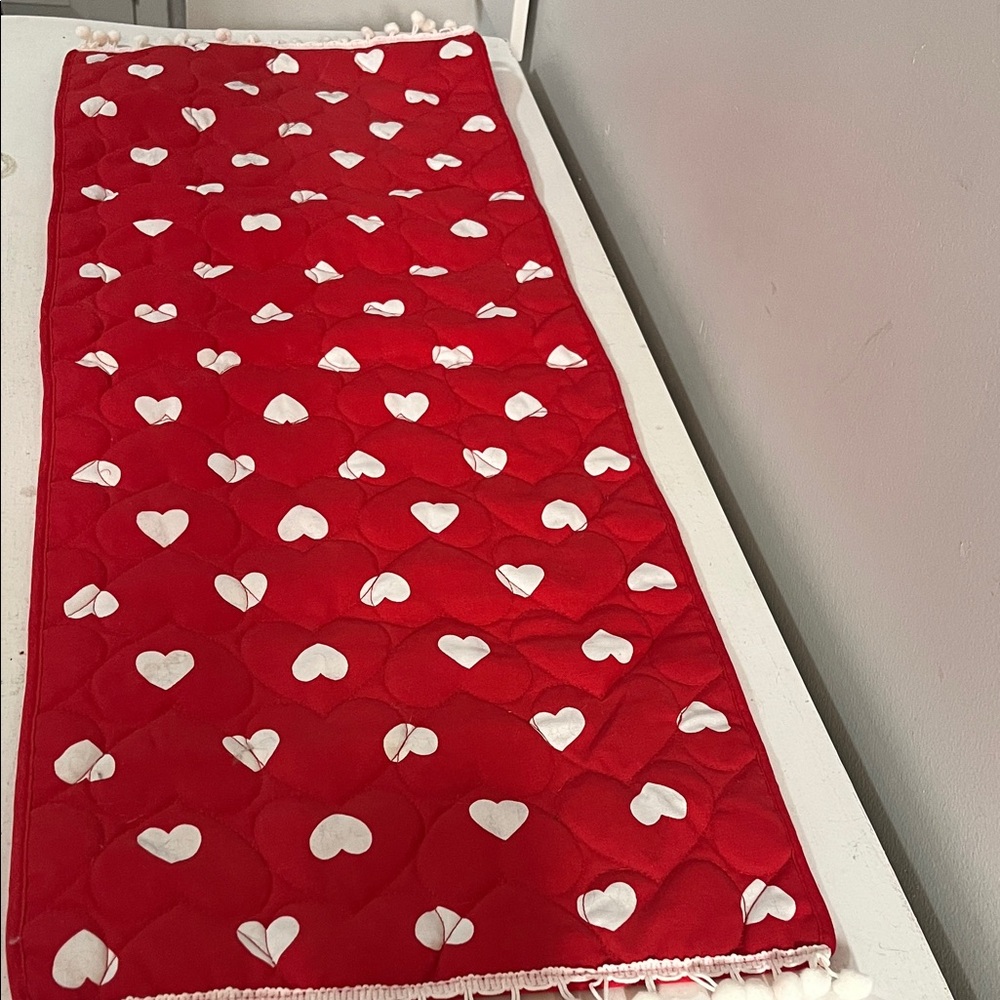 Heart Patterned Red Throw Blanket